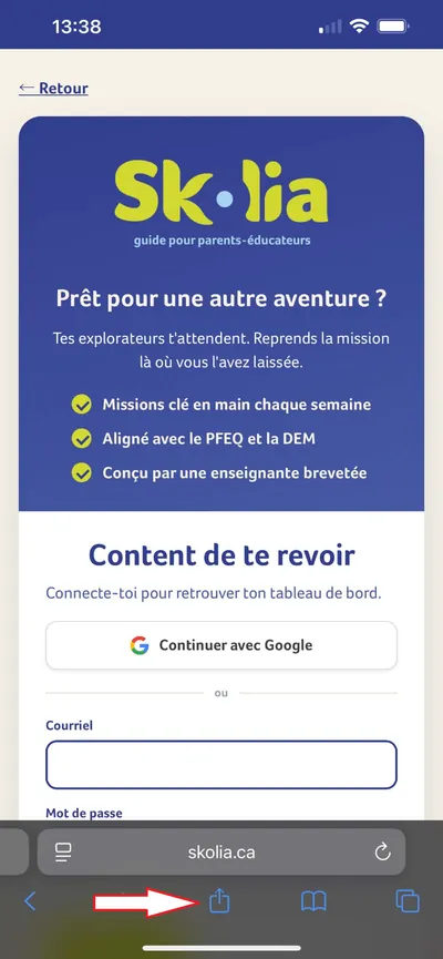La barre du bas de Safari, avec l'icone Partager au centre