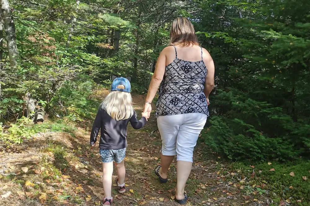 Famille en mission dehors